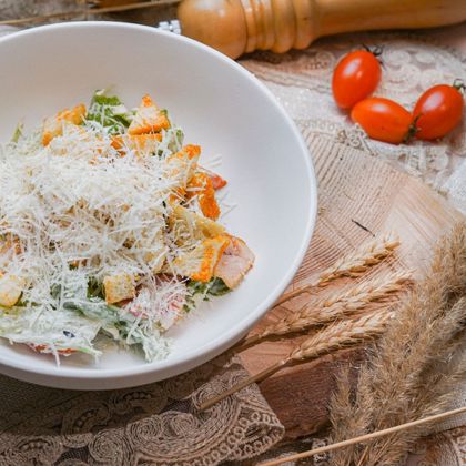 Цезарёнок с яйцом и цыпленком