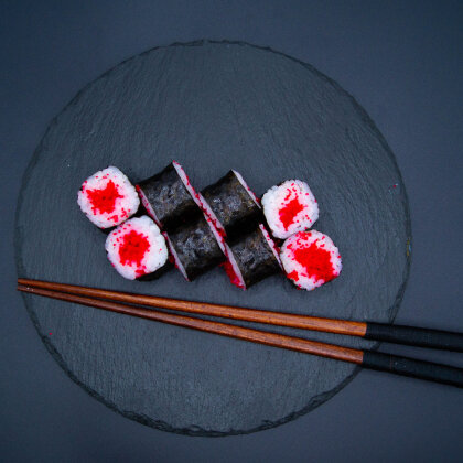 Маки с Тобикой Красной