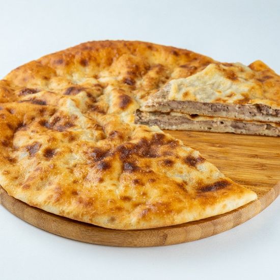 Осетинский фирменный пирог «Курица-говядина