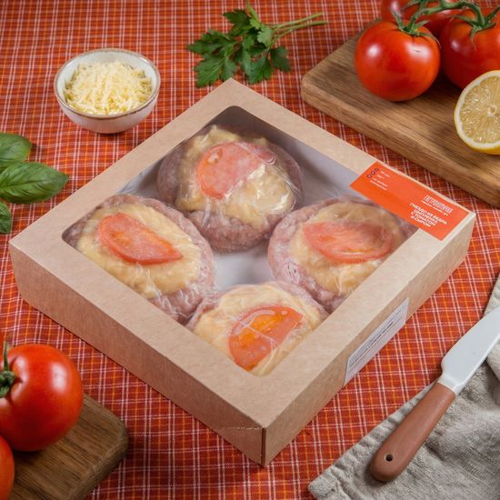 Гнездо из куриного бедра  с томатами