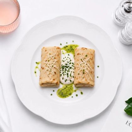 Блинчики с курицей,грибами и сливочным соусом