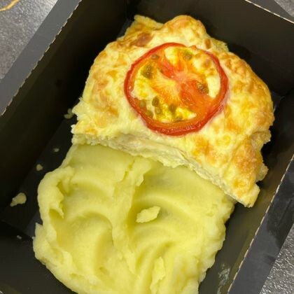 Треска под сырной шапочкой с пюре