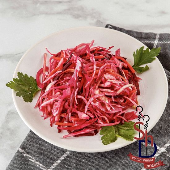 Салат из маринованной капусты