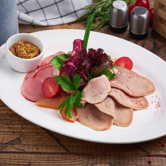 Ассорти мясное