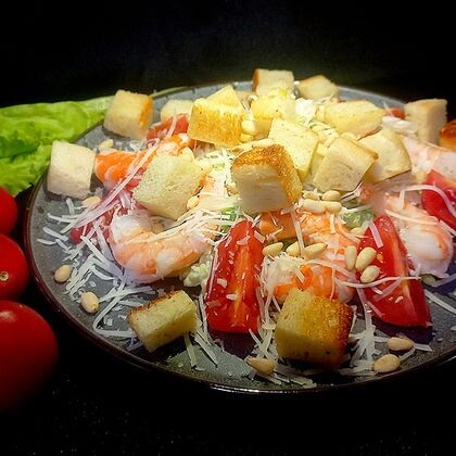 Салат «Цезарь» с креветками