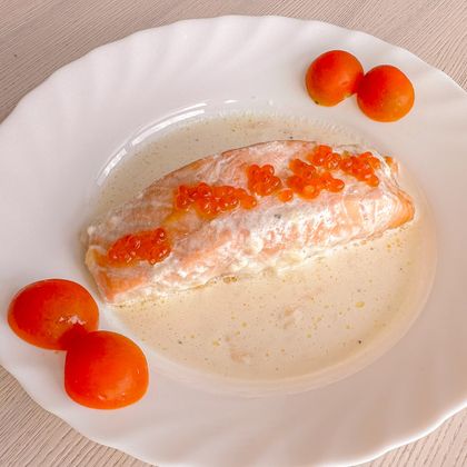 Лосось под сливочным соусом
