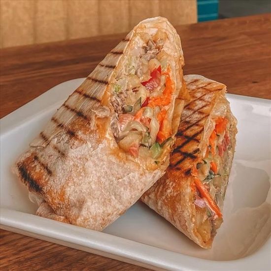 Шаурма с курицей на мангале