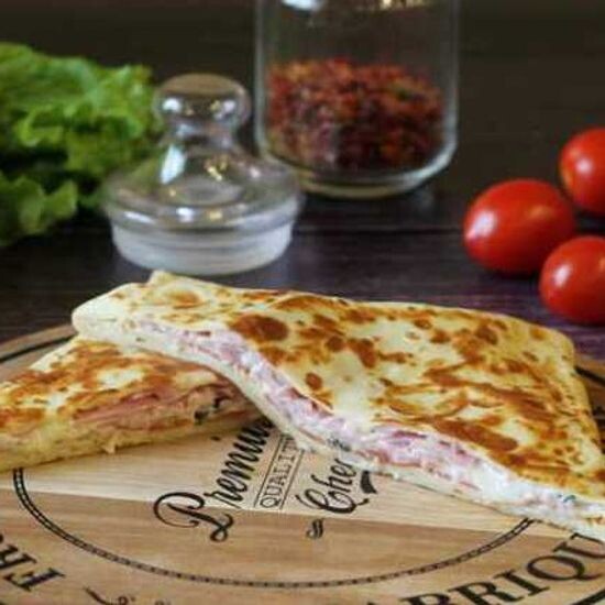 Блины с ветчиной и сыром