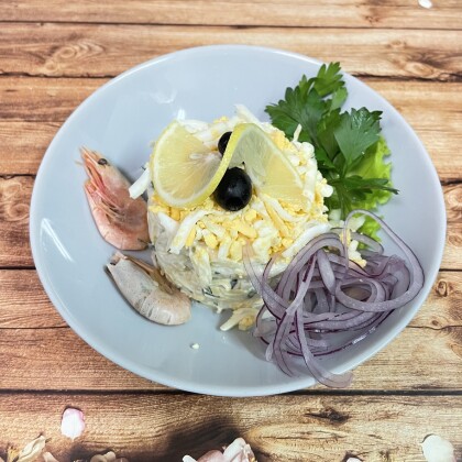 Салат «Кальмар с чесноком и сыром»