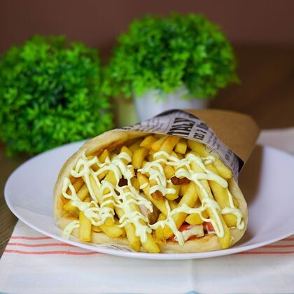 Сувлак с Колбасками