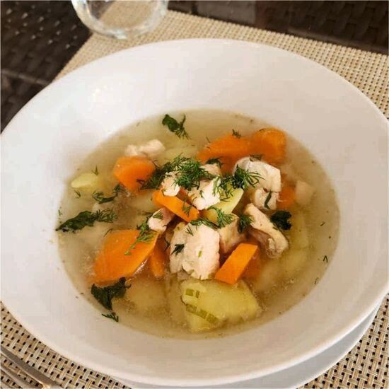 Уха Русская с красной рыбой и судаком