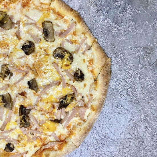 Пицца Сырные палочки с ветчиной и грибами