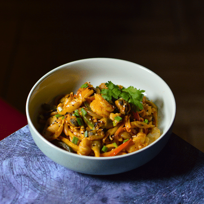 Лапша жареная с морепродуктами WOK