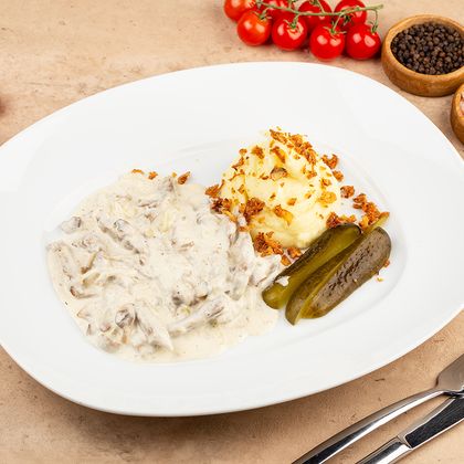 Бефстроганов с грибами