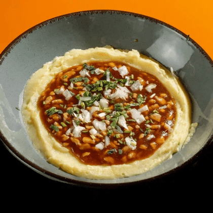 Картофель со свининой в соусе