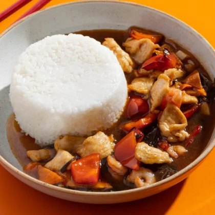 Рис с курицей , креветкой, овощами и грибами