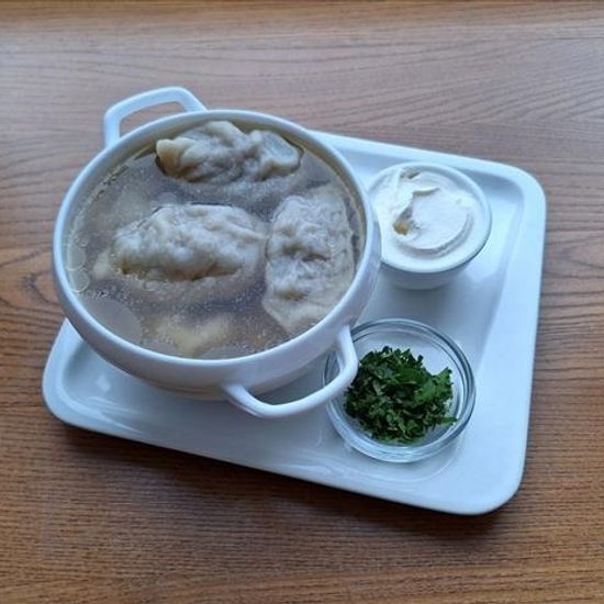 Пельмени с бульоном