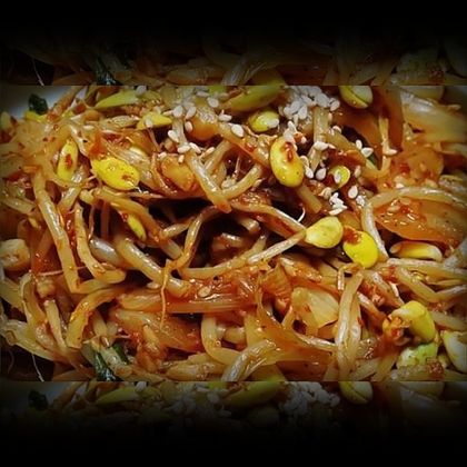 №12 Говядина с проростками сои