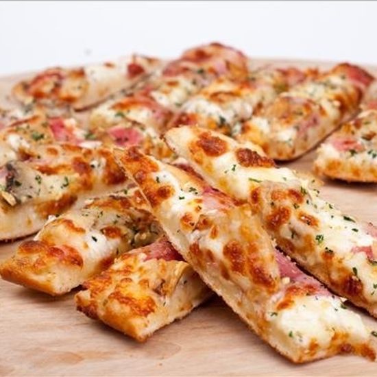 Сырные палочки с ветчиной и грибами