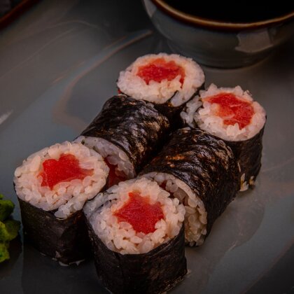 Хосомаки с тунцом