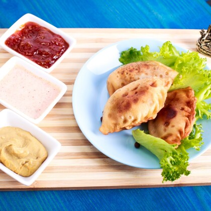 Хушур с мясом  (1 шт.)