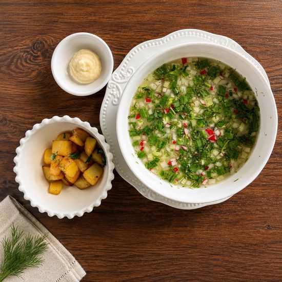 Окрошка с печёным картофелем  на квасе