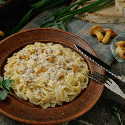 Паста с лисичками