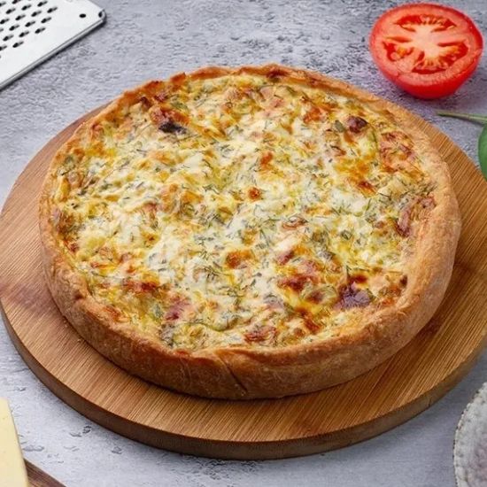 Киш с ветчиной, помидорами и сыром