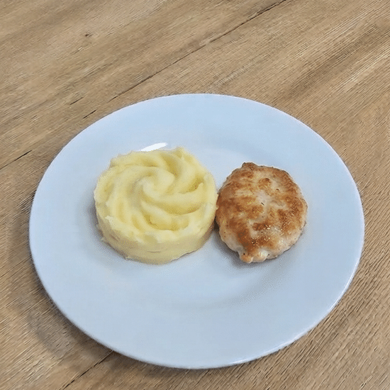 Куриная котлетка с картофельным пюре