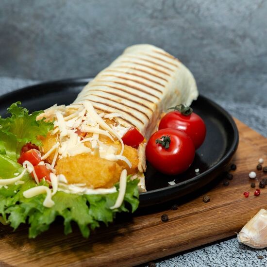 «Цезарь ролл» с курицей