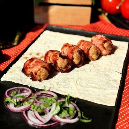 *Мясные рулетики на мангале