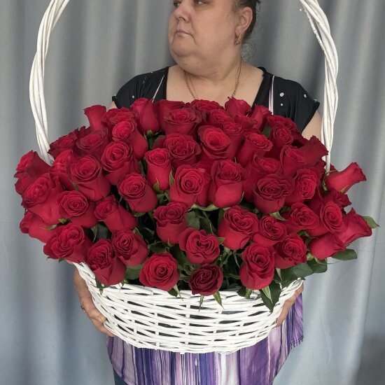 101 Роза в корзине
