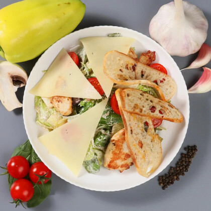 Салат ЦЕЗАРЬ с курицей