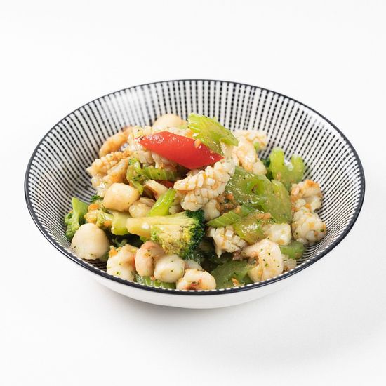 №162 Салат с морепродуктами