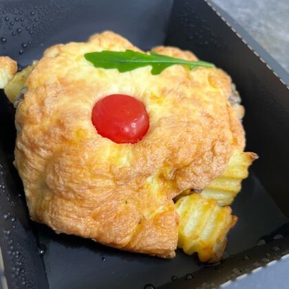 Мясо по-французски с печеным картофелем
