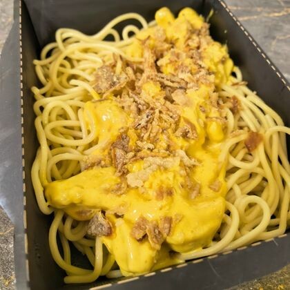 Курица карри со спагетти