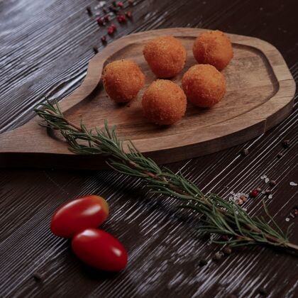 Сырные шарики с беконом