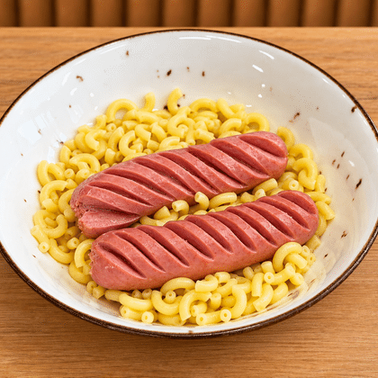 Лапша с молочными сосисками