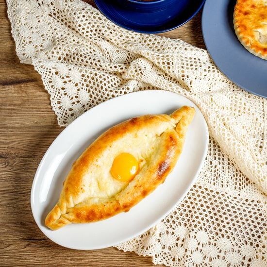 Хачапури по-аджарски