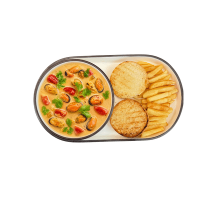 Мясо мидий в соусе том ям с картофелем фри