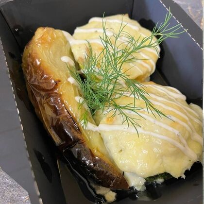Овощное ассорти из сезонных овощей с  мясной начинкой в чесночном соусе