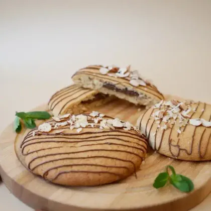 Кукис с шоколадом и орехом миндаль 1шт