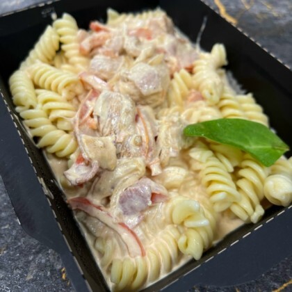 Паприкаш из курицы с макаронами