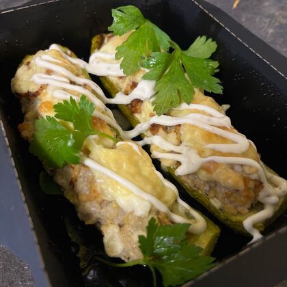 Запеченный кабачок с мясным фаршем