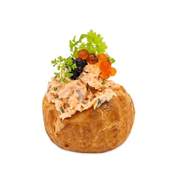 Профитроль с риетом из форели