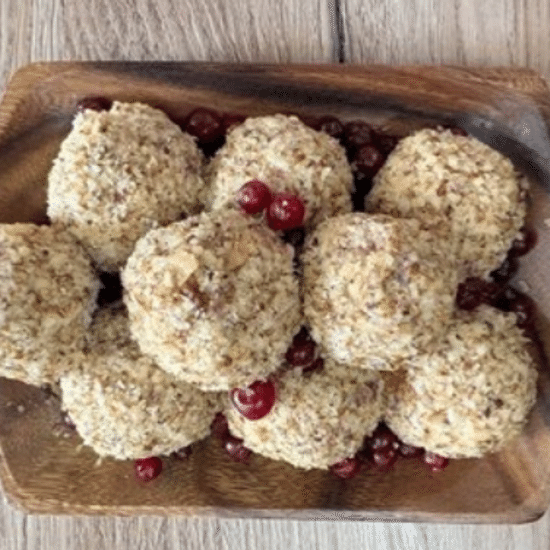 Куриные шарики с грецким орехом