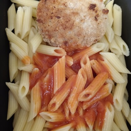 Мясные биточки с макаронами