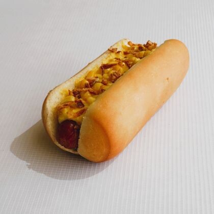 Хот дог с огурцом
