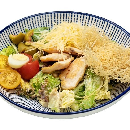 Салат Цезарь с курицей