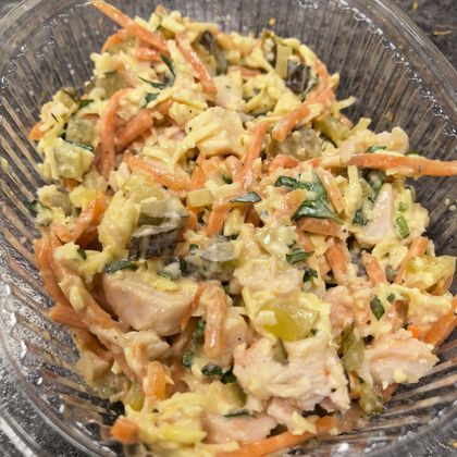 Салат с курицей,морковью по-корейски и шампиньонами